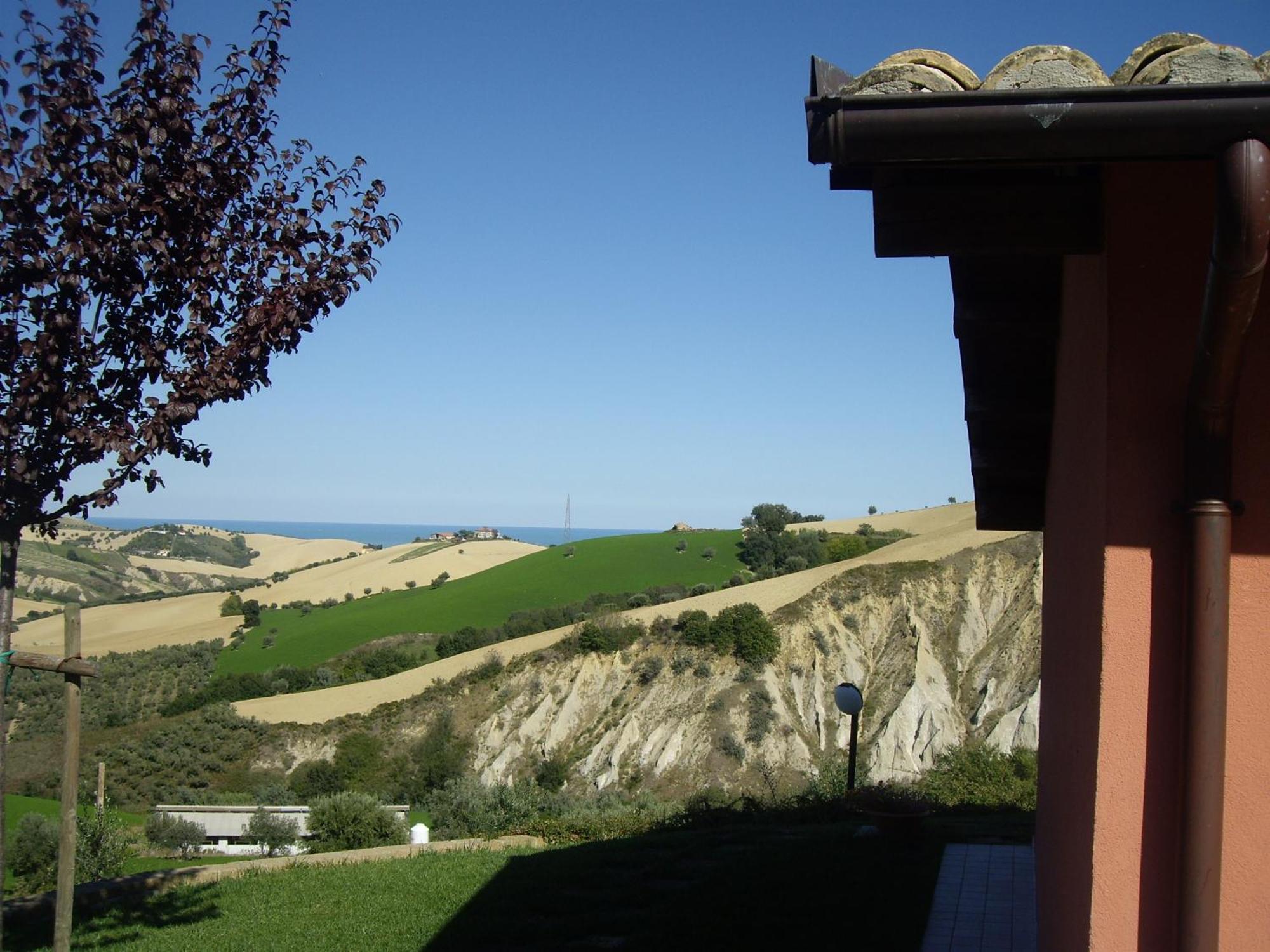 Agriturismo Il Borgo Degli Ulivi Roseto Degli Abruzzi Zewnętrze zdjęcie