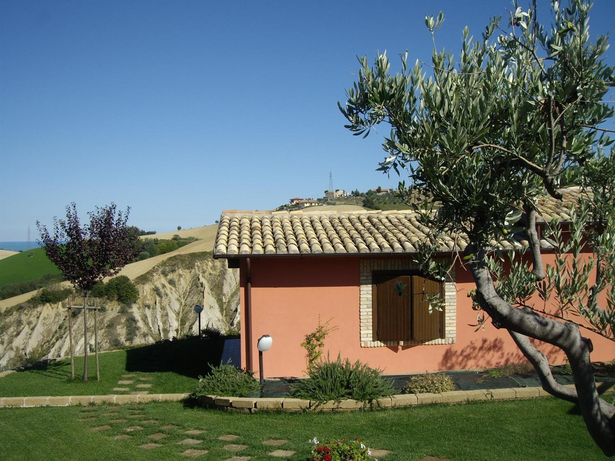 Agriturismo Il Borgo Degli Ulivi Roseto Degli Abruzzi Zewnętrze zdjęcie